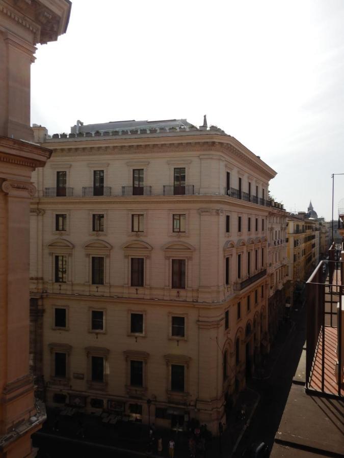 Barberini Bright Apartment Рим Екстер'єр фото